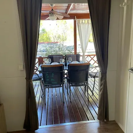 Mobile Sea Jezera Village, Otok Murter