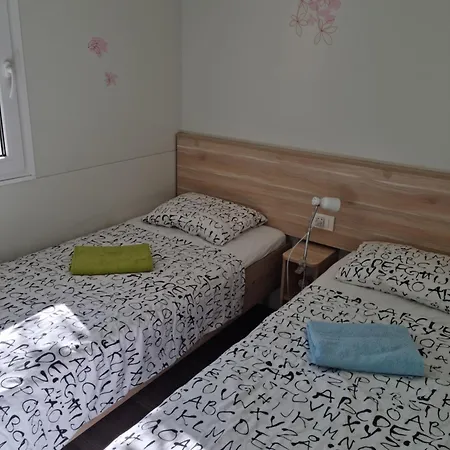 Mobile Sea Jezera Village, Otok Murter